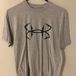 Under Armour fishing t-shirt, Gray, size medium, used.